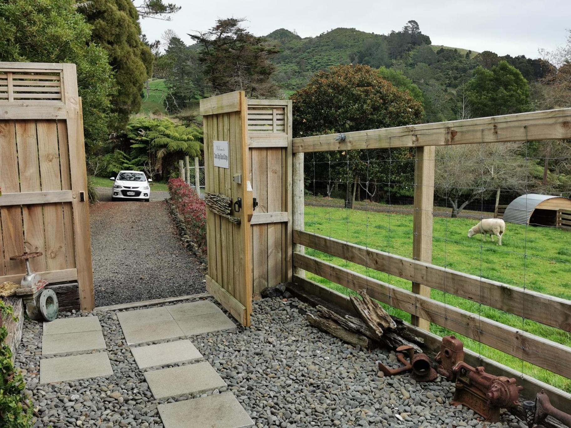 Crown Ridge Miners Cottage Karangahake Extérieur photo